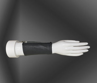 Midashi: Black sleeve in  lamb leather with pocket